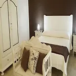 Con Piscina Piricone Apartmán