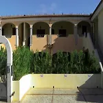 Con Piscina Piricone Apartment