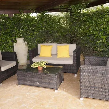 Apartman Appartamento Con Piscina Piricone Verde Orosei