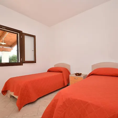 Appartamento Con Piscina Piricone Verde