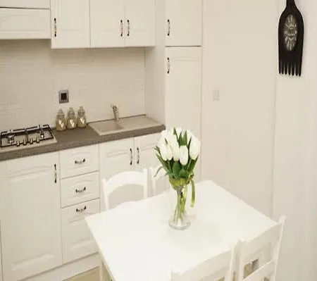 Appartamento Con Piscina Piricone Verde