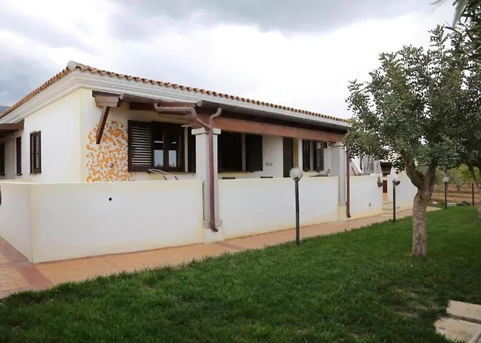 Con Piscina Piricone Apartment Orosei